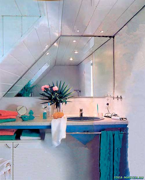Ванная комната в мансарде: проект, эскизы, устройство, изготовление встроенной мебели (шкаф и умывальник)